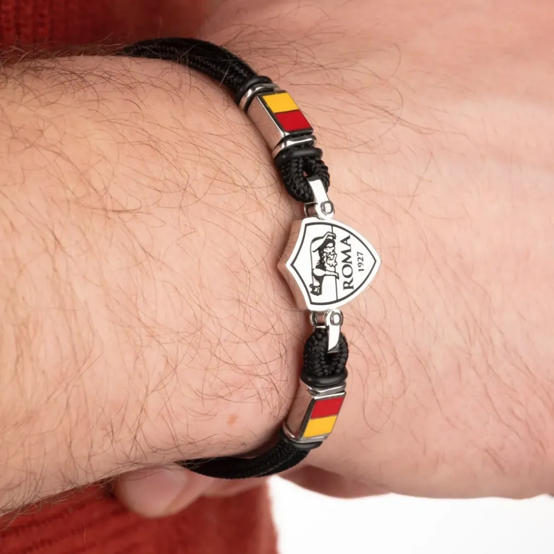AS Roma Bracciale con placca centrale logo in acciaio anallergico e cordino in tessuto regolabile nero Shop